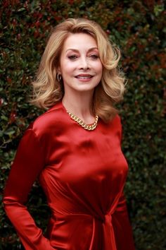 chee wei ong add sharon lawrence hot photo