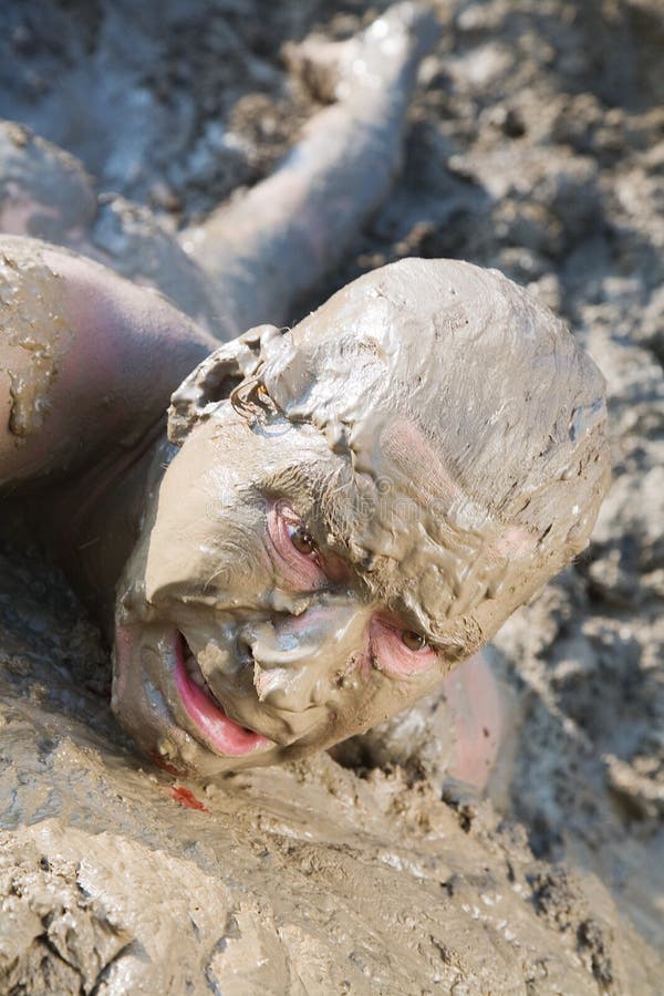 cynthia campo add naked in mud photo