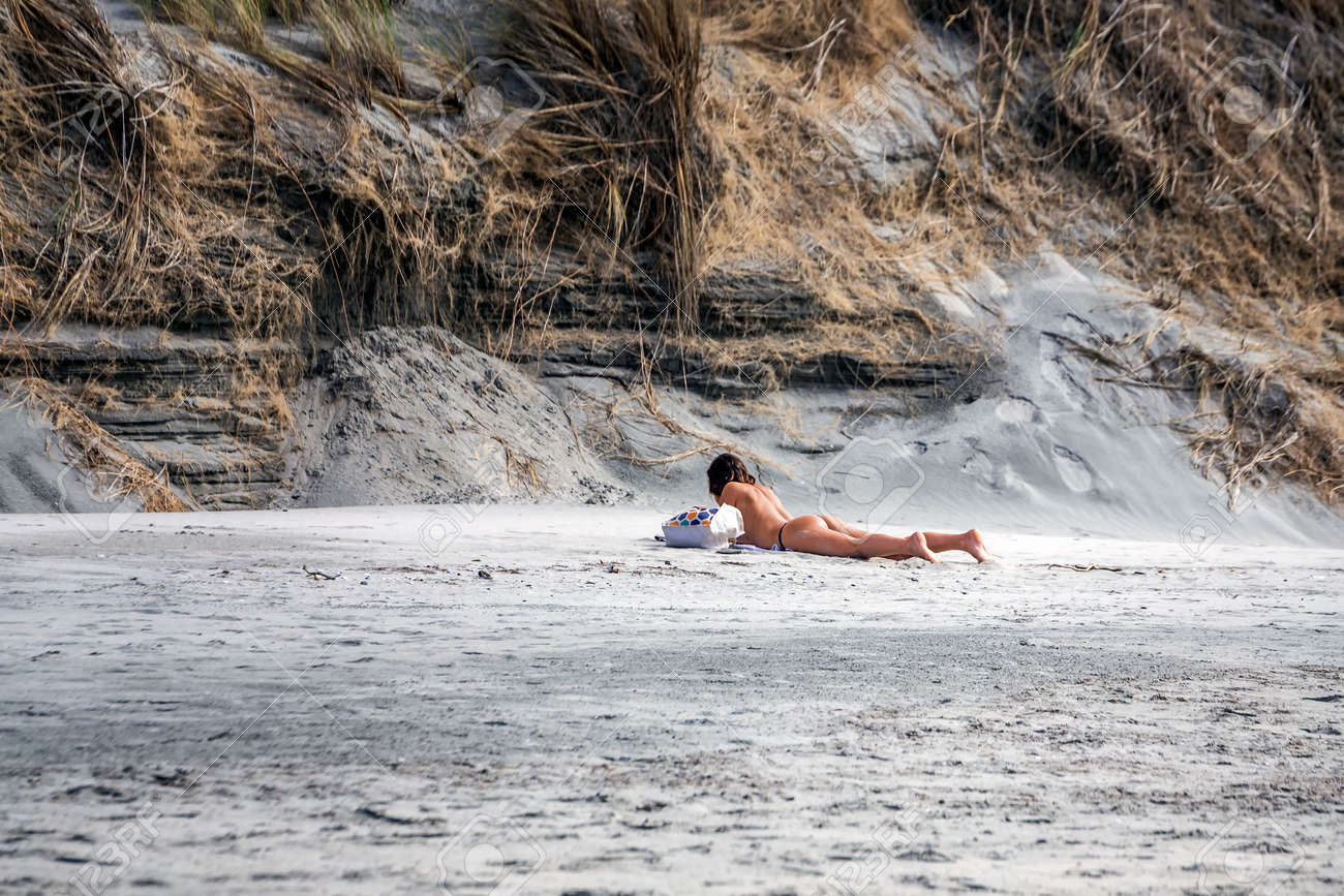 daryl bondoc add free naked beach photo